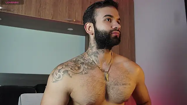 Snapshot of MarkHazze chatting on October 18, 2025, 5:48 pm MarkHazze online show from October 18, 2025, 5:48 pm