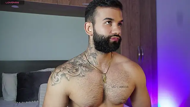 Snapshot of MarkHazze chatting on October 6, 2025, 9:04 pm MarkHazze online show from October 6, 2025, 9:04 pm