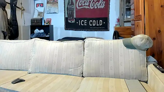 jayshort786 online show from October 21, 2025, 1:32 pm