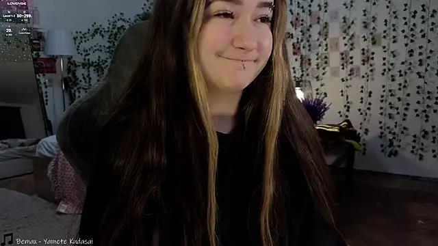 Megan  Hart online show from December 24, 2024, 2:21 am