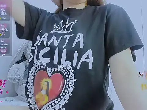 Linh diudang online show from December 2, 2025, 2:45 am