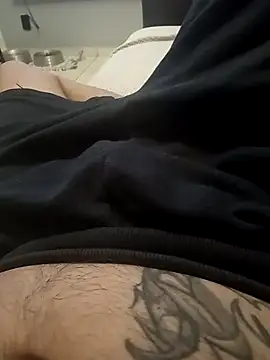 dredre1069 online show from February 16, 2025, 4:31 am