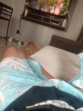 dredre1069 online show from December 22, 2025, 6:52 pm