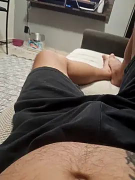 dredre1069 online show from April 5, 2026, 1:23 am