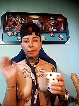 Snapshot of real_fenix chatting on September 30, 2025, 2:56 pm real fenix online show from September 30, 2025, 2:56 pm