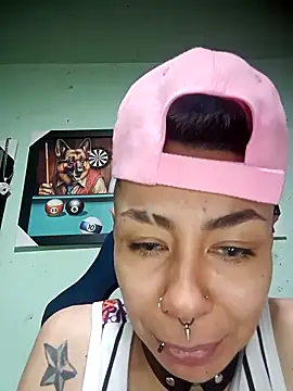 Snapshot of real_fenix chatting on October 24, 2025, 2:05 pm real fenix online show from October 24, 2025, 2:05 pm