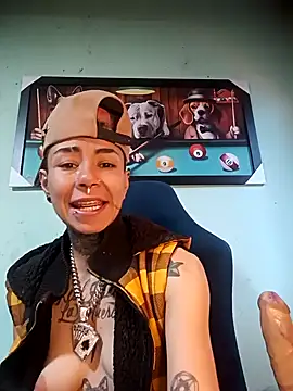 Snapshot of real_fenix chatting on September 27, 2025, 4:02 pm real fenix online show from September 27, 2025, 4:02 pm