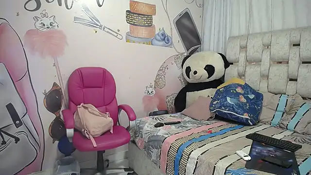 KEYRA-MILLER- online show from March 6, 2026, 2:06 am