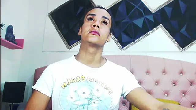 Snapshot of andrea_safeira_doll chatting on September 21, 2025, 11:43 pm andrea safeira doll online show from September 21, 2025, 11:43 pm