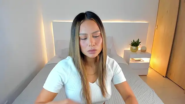 AndreaMartini online show from January 4, 2025, 9:31 pm