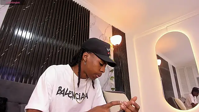 BRYXXXON1 online show from February 4, 2025, 2:32 pm