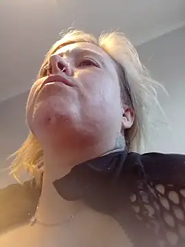 mollymay69 online show from December 14, 2025, 4:51 am