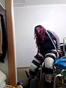 mollymay69 online show from October 4, 2025, 7:04 pm