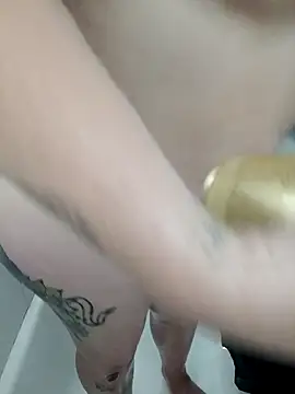 mollymay69 online show from January 27, 2025, 5:37 pm