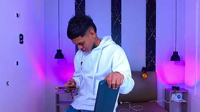 Damar fhelipe online show from October 12, 2025, 4:14 am