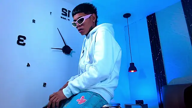 Damar fhelipe online show from November 1, 2025, 3:13 am