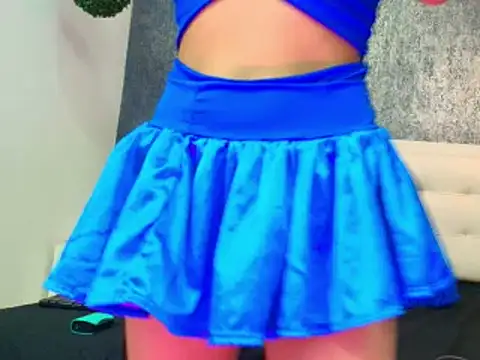 Cloeandtyfanny online show from October 17, 2025, 9:49 pm