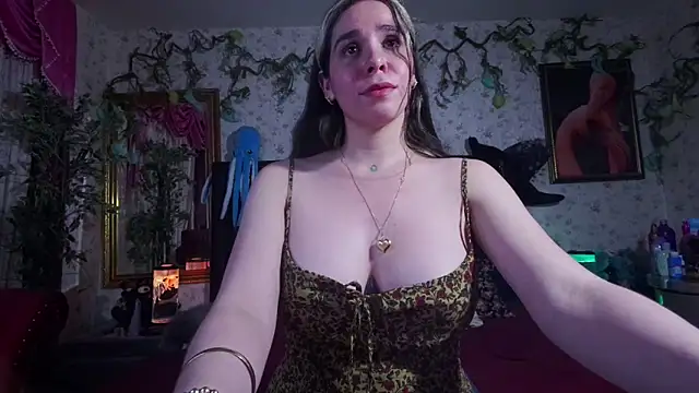 Elizabeth77  online show from October 6, 2025, 11:27 pm
