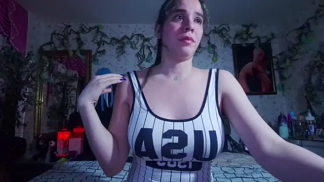 Elizabeth77  online show from September 23, 2025, 10:11 am