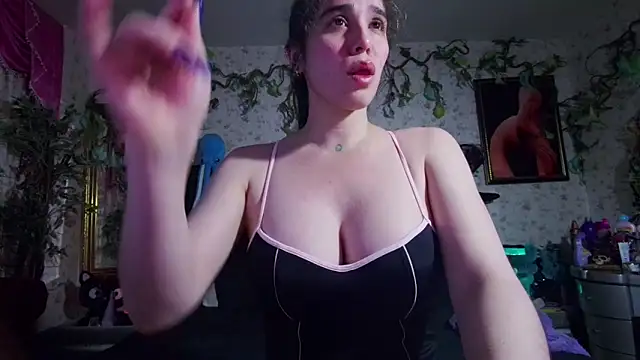 Elizabeth77  online show from October 21, 2025, 9:09 am