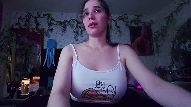 Elizabeth77  online show from October 14, 2025, 8:53 pm