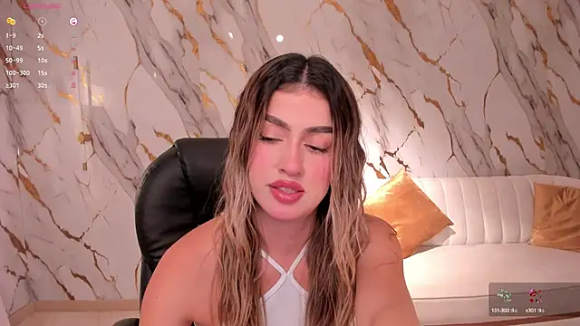 PaulinaSantos  online show from March 18, 2025, 10:26 pm