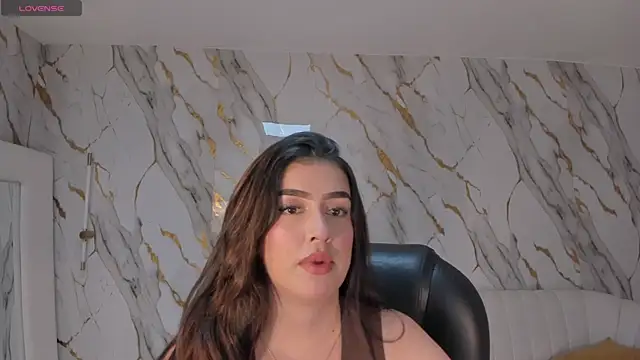 Snapshot of PaulinaSantos_ chatting on July 1, 2026, 7:36 pm PaulinaSantos online show from July 1, 2026, 7:36 pm