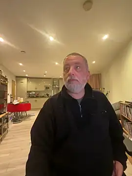 LondonTeffy online show from April 28, 2026, 9:08 pm