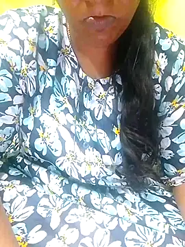 Tamilpriya46 online show from November 9, 2025, 5:06 pm