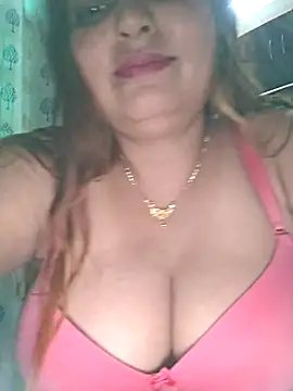 Snapshot of Dianaa9 chatting on October 14, 2025, 6:03 am Dianaa9 online show from October 14, 2025, 6:03 am