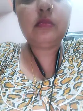 Snapshot of Dianaa9 chatting on September 29, 2025, 9:38 am Dianaa9 online show from September 29, 2025, 9:38 am