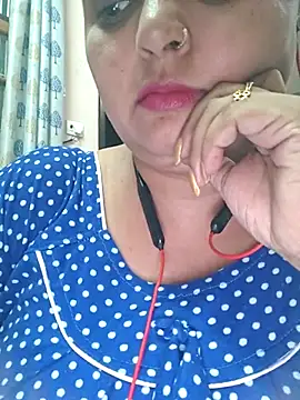 Snapshot of Dianaa9 chatting on October 5, 2025, 11:56 am Dianaa9 online show from October 5, 2025, 11:56 am