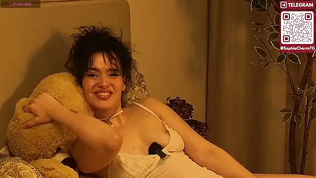 SophieCharm online show from February 6, 2026, 9:49 am