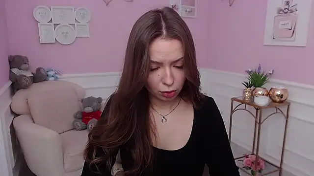 LucySkilar online show from November 20, 2025, 5:41 am