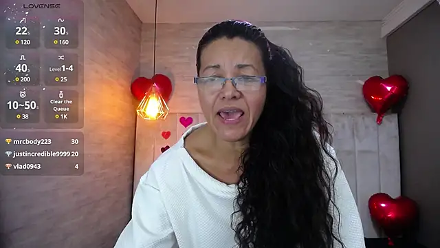 Snapshot of MaturePure chatting on February 25, 2025, 8:21 pm MaturePure online show from February 25, 2025, 8:21 pm