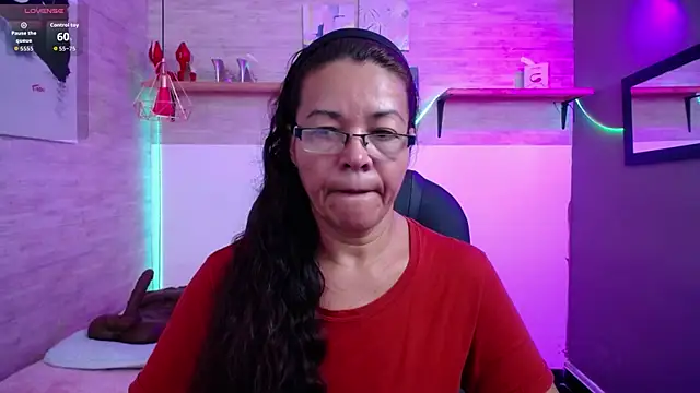 Snapshot of MaturePure chatting on October 2, 2025, 10:35 pm MaturePure online show from October 2, 2025, 10:35 pm