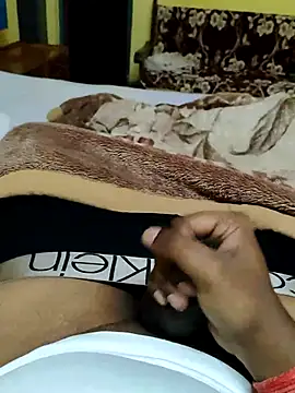 Snapshot of Brown_Munda047 chatting on December 12, 2024, 7:37 pm Brown Munda047 online show from December 12, 2024, 7:37 pm