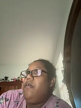 Snapshot of ebonyred chatting on July 2, 2026, 12:00 pm ebonyred online show from July 2, 2026, 12:00 pm