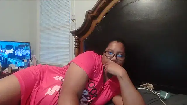 ebonyred online show from September 18, 2025, 10:46 pm