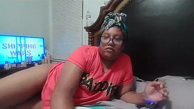 ebonyred online show from October 10, 2025, 1:50 am