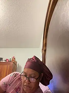 Snapshot of ebonyred chatting on June 30, 2026, 2:22 am ebonyred online show from June 30, 2026, 2:22 am
