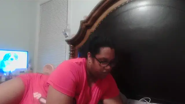 ebonyred online show from March 12, 2026, 12:05 am