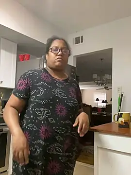 ebonyred online show from March 10, 2025, 2:48 pm