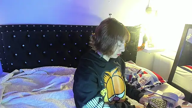 hey noraly online show from November 2, 2025, 4:50 am