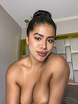 MelissaWaltton online show from January 29, 2025, 11:46 pm