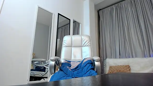 Snapshot of mariiana_murillo01 chatting on March 1, 2025, 7:08 am mariiana murillo01 online show from March 1, 2025, 7:08 am