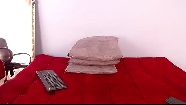 Snapshot of Tamararios chatting on March 5, 2025, 10:10 pm Tamararios online show from March 5, 2025, 10:10 pm