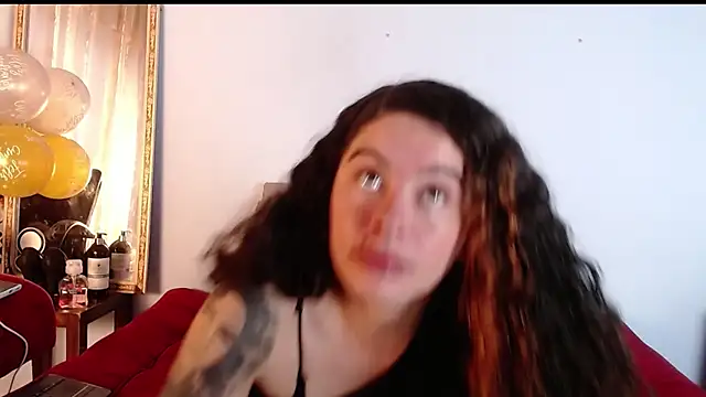 Tamararios online show from November 27, 2025, 9:59 pm