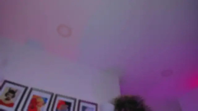 Taylor  foxxx online show from October 3, 2025, 6:04 am