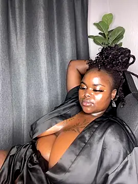 Honeycoco0211 online show from October 5, 2025, 7:26 pm